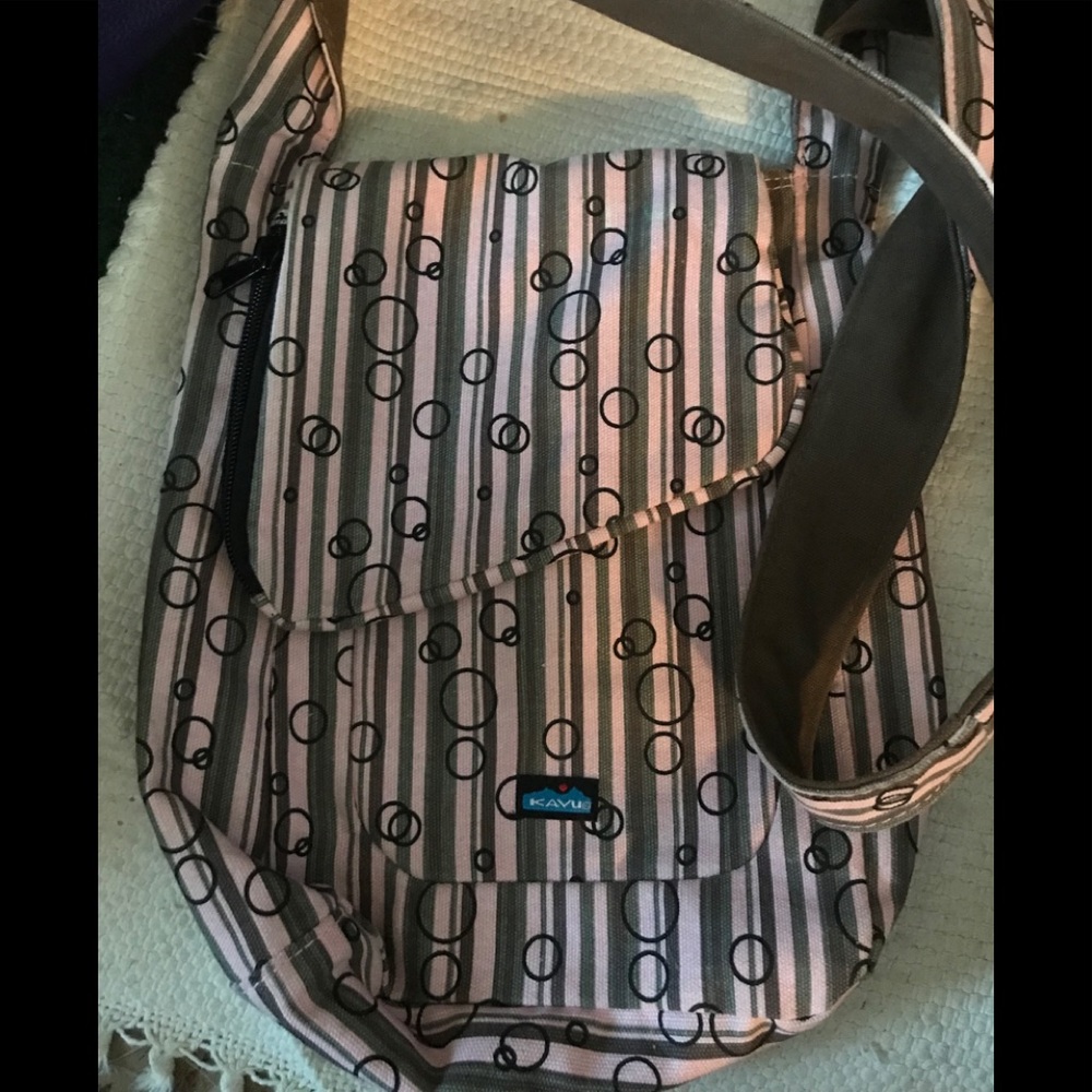 Kavu Crossbody. Like new.